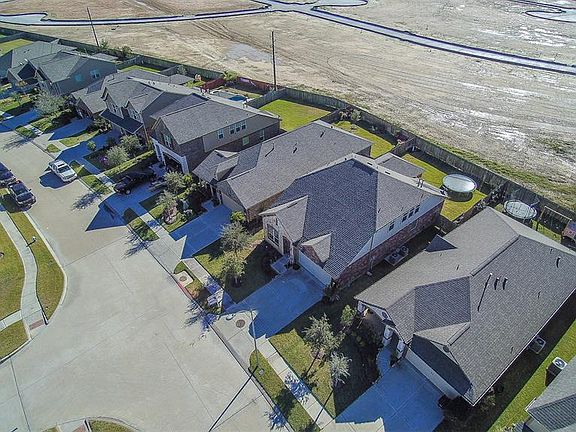 2nd image of 9957 Daisy Field Ln