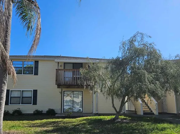 128 Camphor Cir APT C, Oldsmar, FL 34677