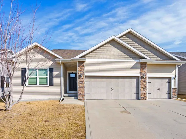 434 S 82nd St, West Des Moines, IA 50266