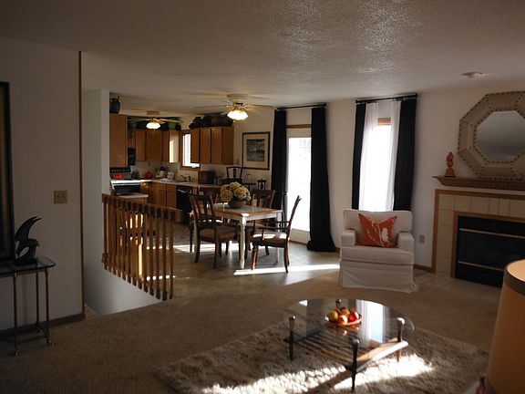 3rd image of 303 E Bend St