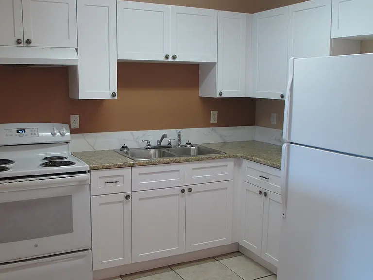800 N Fiske Blvd #103 — Photo 23