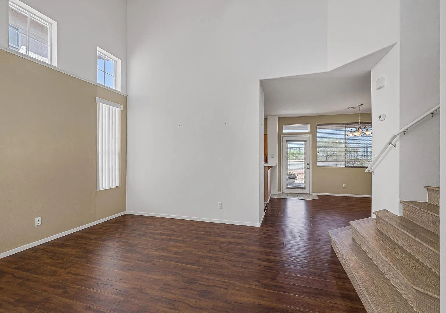 4 bed, 2.5 bath, 1708 sqft, $2,595 — Photo 3