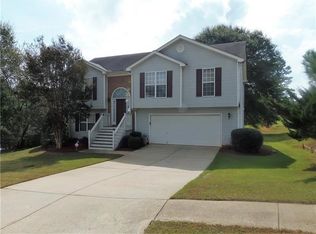 298 Natchez Cir, Winder, GA 30680