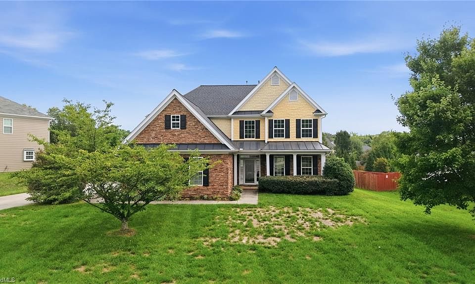 1st image of 2345 Rockland Cir