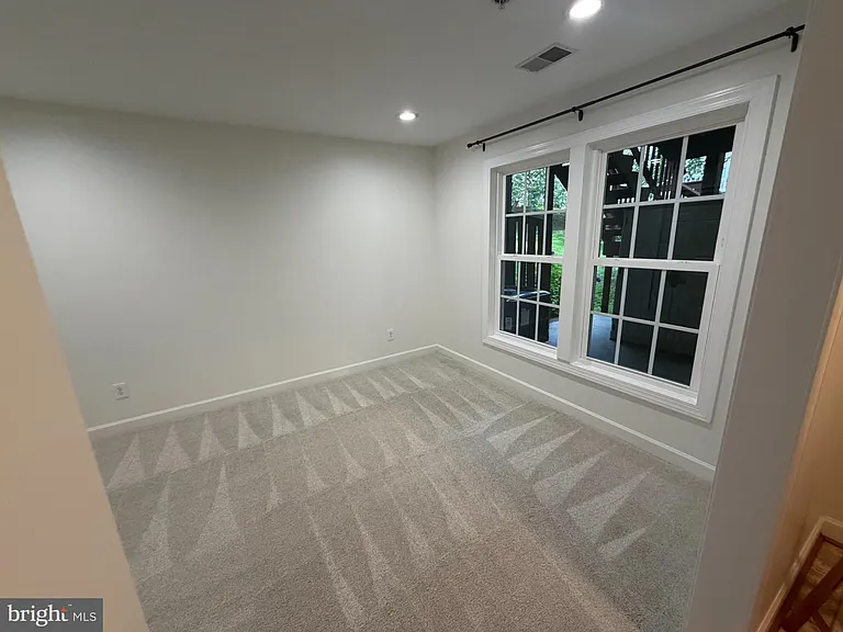 10631 Sandown Way — Photo 11