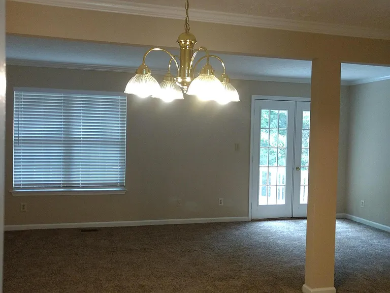 507 Mews Ct — Photo 4
