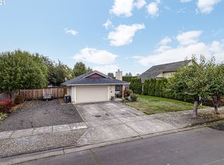 924 S 5th Ave, Cornelius, OR 97113