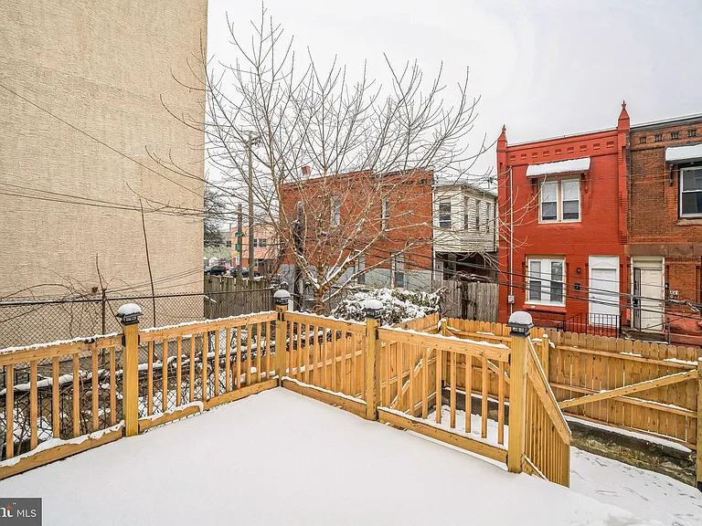 435 N 32nd St #1 — Photo 28