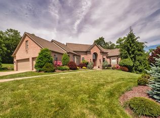 1714 Hunters Path Ln, Pittsburgh, PA 15241