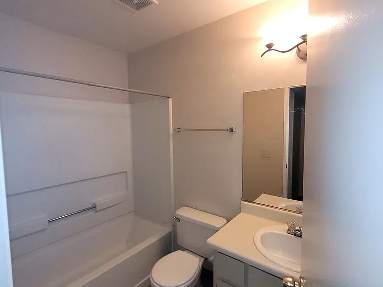 3941 Madison Ave #200 — Photo 21