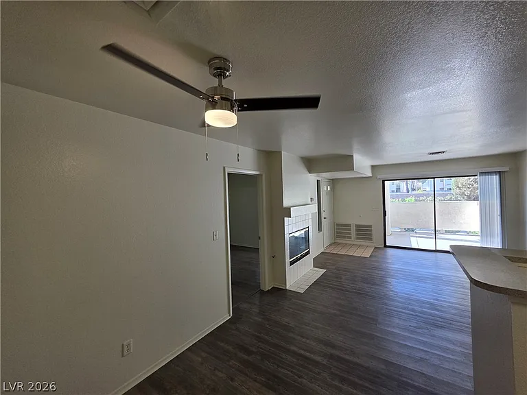 4865 S Torrey Pines Dr #106 — Photo 30