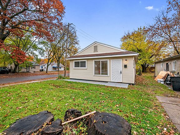 3rd image of 15914 Dacosta St
