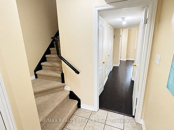 5th image of 12 Urbana Rd