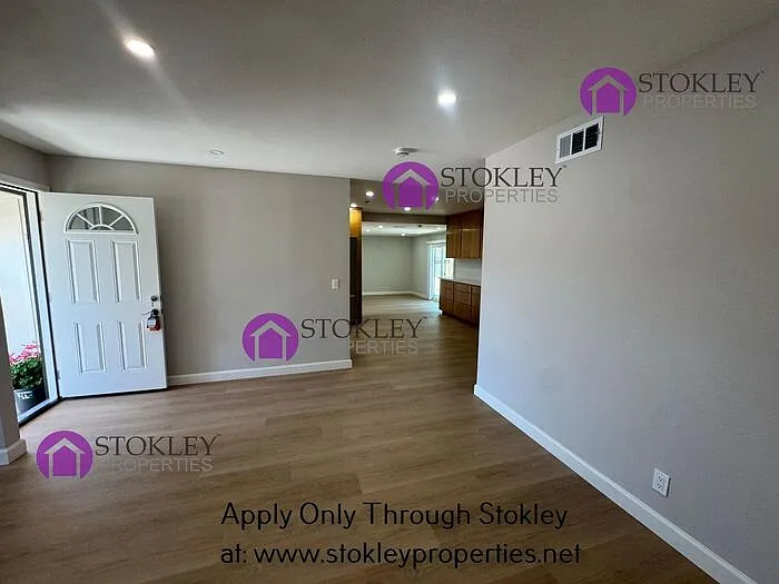 6346 Escallonia Dr — Photo 7