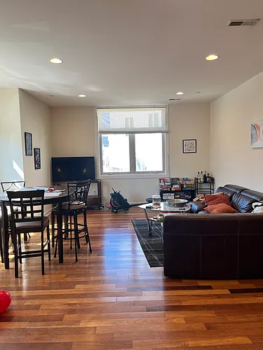 1829 Vineyard St #2 Photo 1