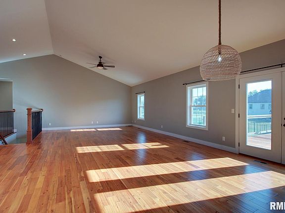 3rd image of 4332 Harrington Dr