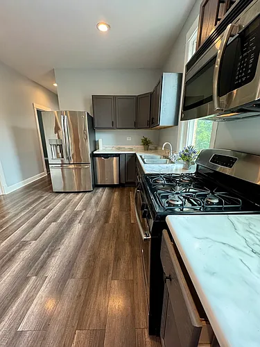 2424 N Lorel Ave #2 Photo 1