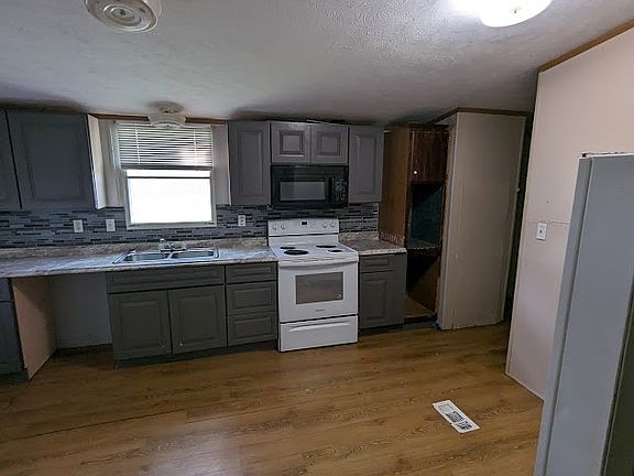 4th image of 605 N Joplin St