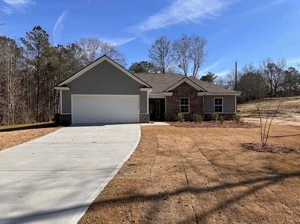 108 Lee Road 237, Smiths Station, AL 36877