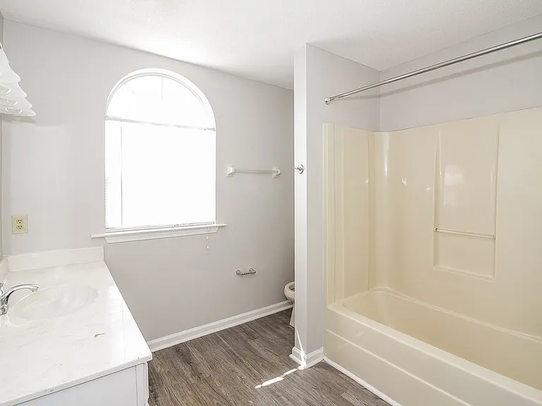 7899 Brady Creek Cv — Photo 14