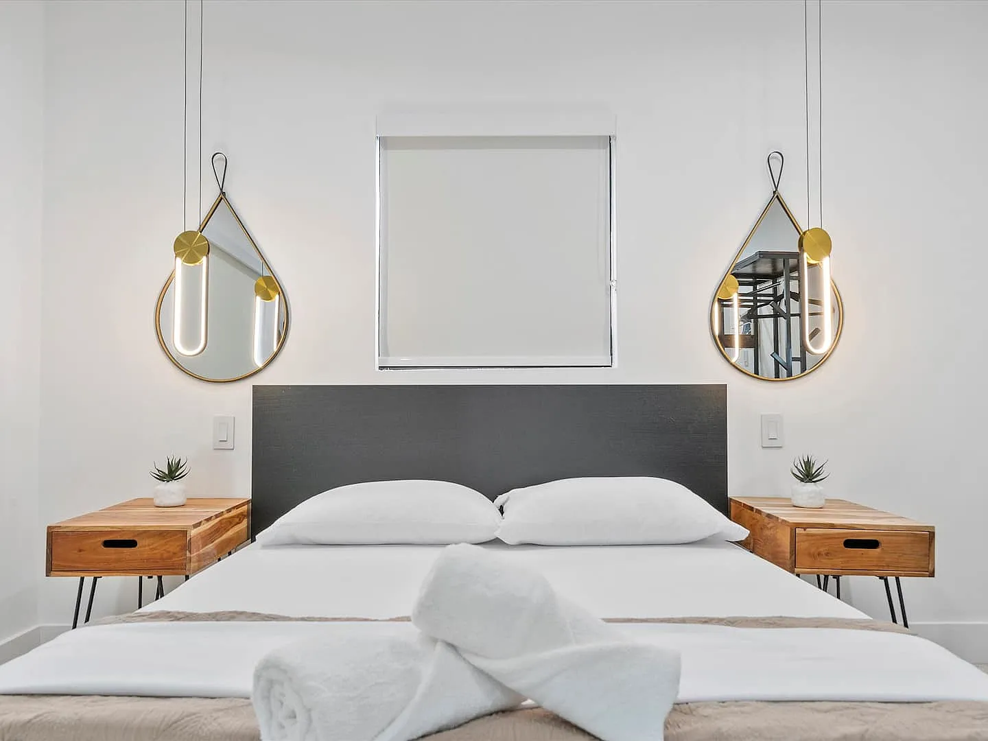 1 bed, $5,373 — Photo 3