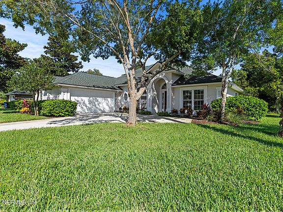 2nd image of 156 BILBAO Drive