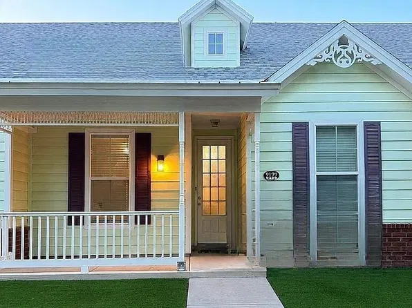 2122 10th St, Lubbock, TX 79401