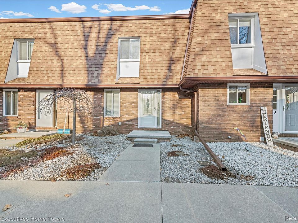 1st image of 2636 Keewahdin Rd APT 10