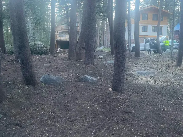 5428 Hillside Dr, Soda Springs, CA 95728