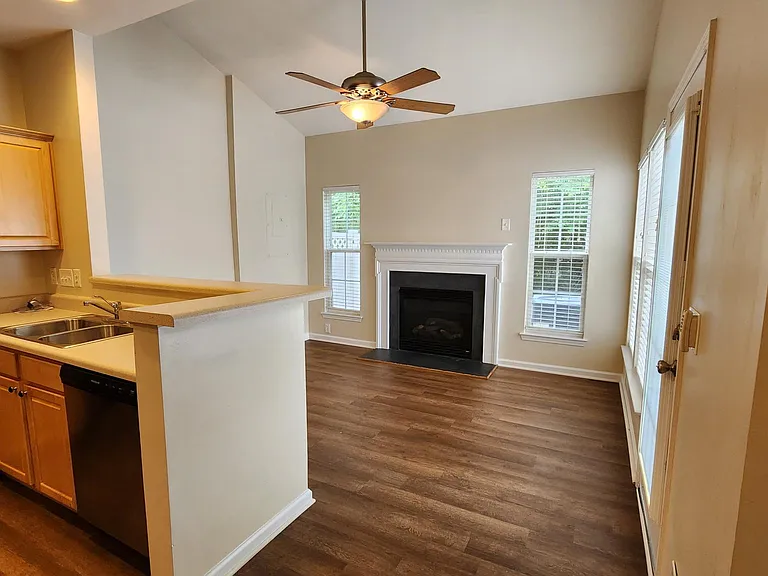 12814 Bullock Greenway Blvd — Photo 7