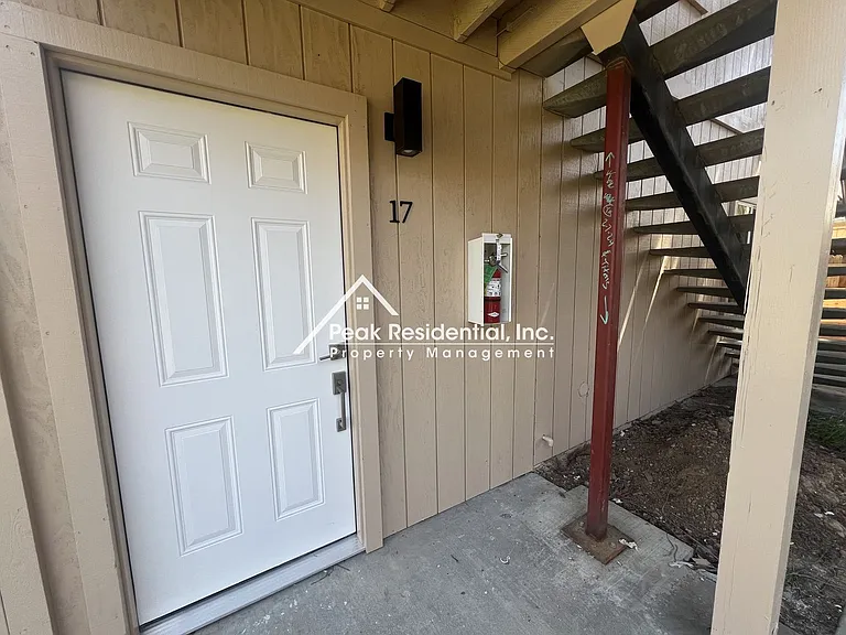 Gardenside Apartments — Photo 12