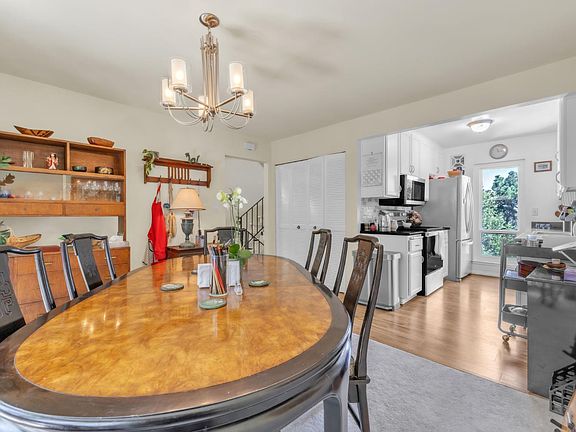 4th image of 997 Parkside Drive