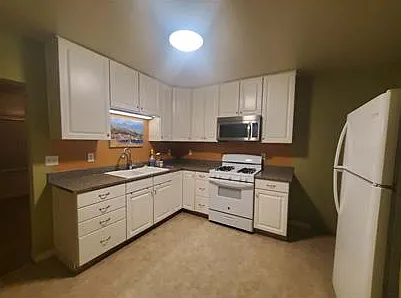 1 bed, 600 sqft, $1,100 — Photo 3