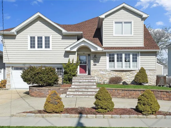 827 Channel Road, Lido Beach, NY 11561