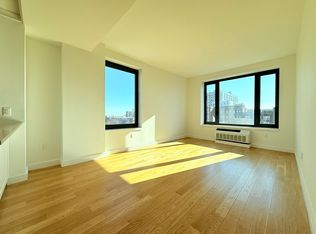 409 Eastern Pkwy APT 702, Brooklyn, NY 11216