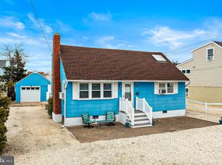 309 W 16th St, Ship Bottom, NJ 08008