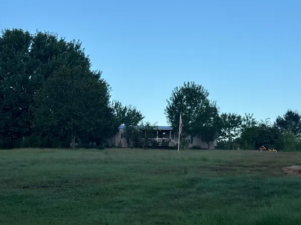 25542 Broadridge Dr, Picayune, MS 39466