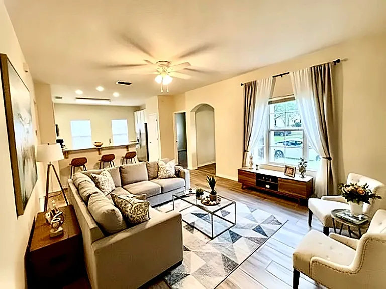 1107 Croton Pl — Photo 4