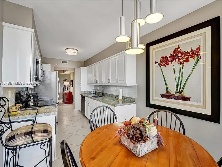 3600 Yacht Club Dr #904 — Photo 24