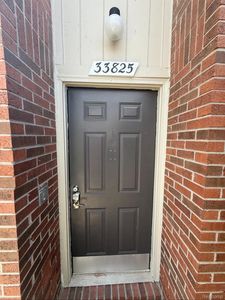 33825 Pondview Cir, Livonia, MI, 48152