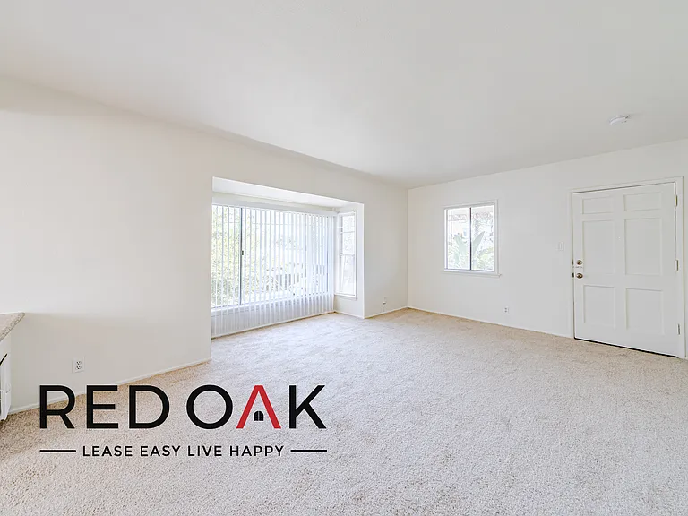 5317 Auckland Ave #3 — Photo 1