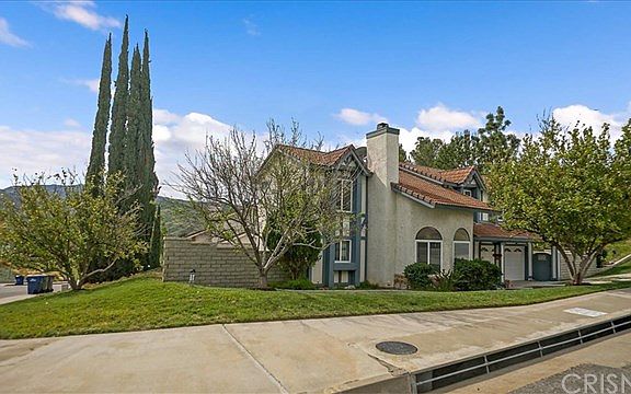 2nd image of 15204 Oleander Ct