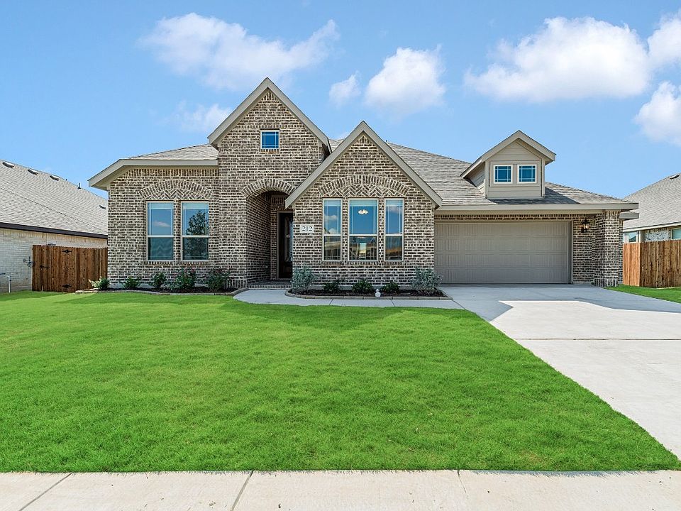 1st image of 212 Claywood Dr