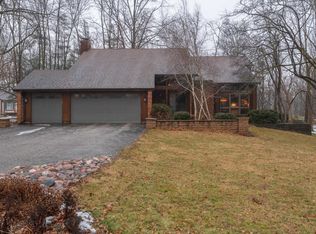 13616 W Oak Ct, Bloomington, IL 61705