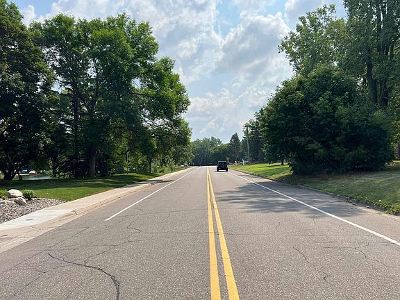 4th image of 10521 Cedar Lake Rd