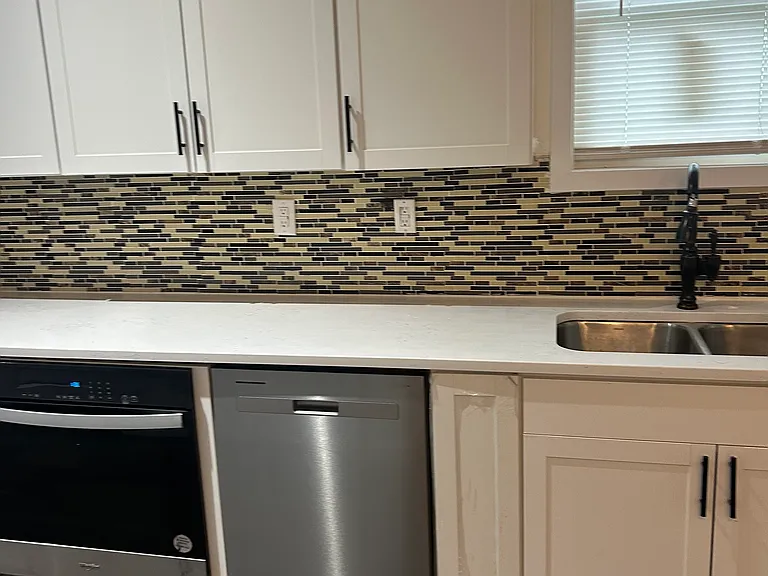 2318 Winthrop Ave — Photo 11