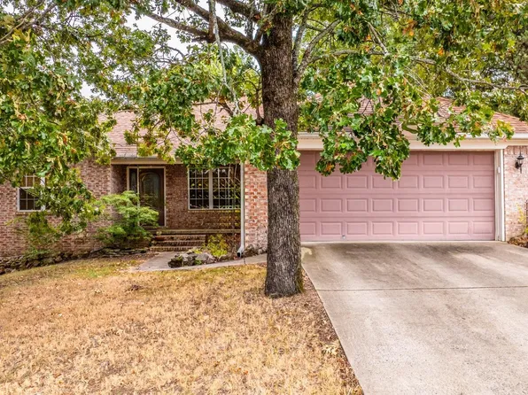 1665 Highpoint Dr, Conway, AR 72034