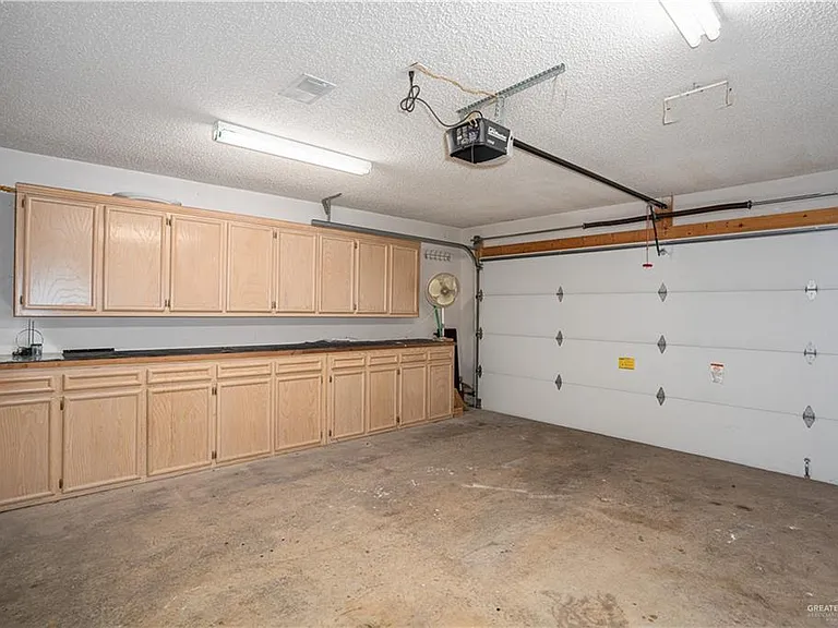 1801 Crown Pointe Blvd — Photo 16