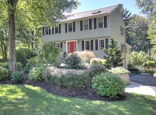 4 Applewood Ln, Salem, NH 03079