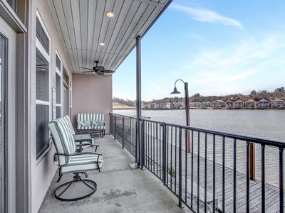 532 Grand Point Dr, Hot Springs, AR, 71901